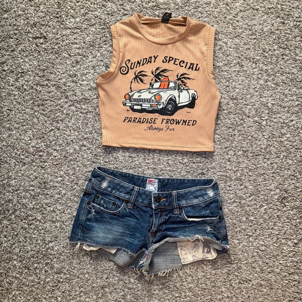 ROMWE Ribbed Crop Tank Top Sunday Special Graphic Car Beige Womens Small‎ Y2K